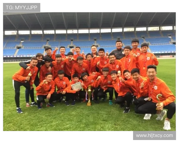 南京飞盘队配合引发热议球员间默契与争议交织的背后故事