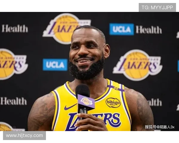 詹姆斯：从篮球场上的传奇到全球体育文化的标志性人物